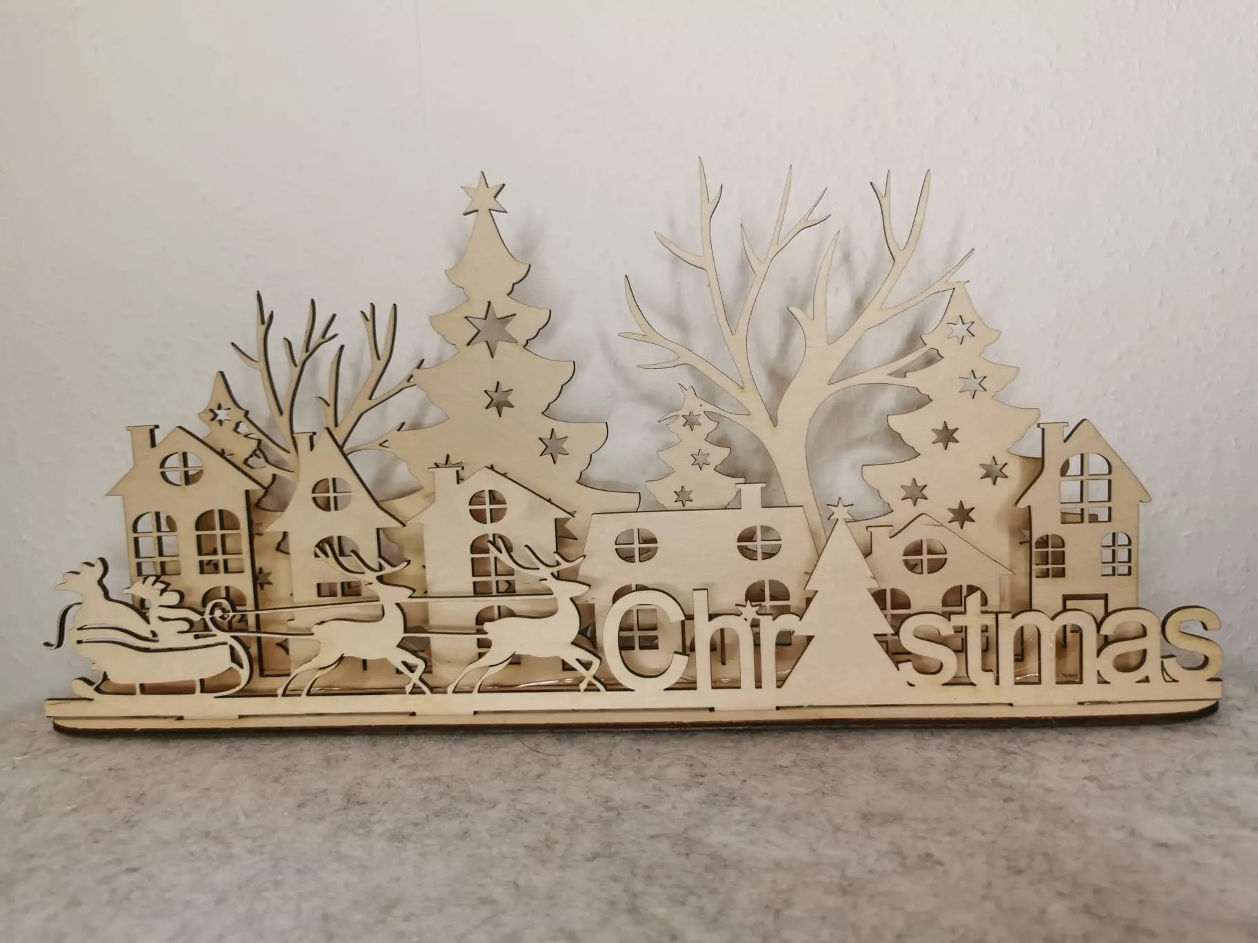 Weihnachtsdorf mit Schlitten – festlich & stimmungsvoll