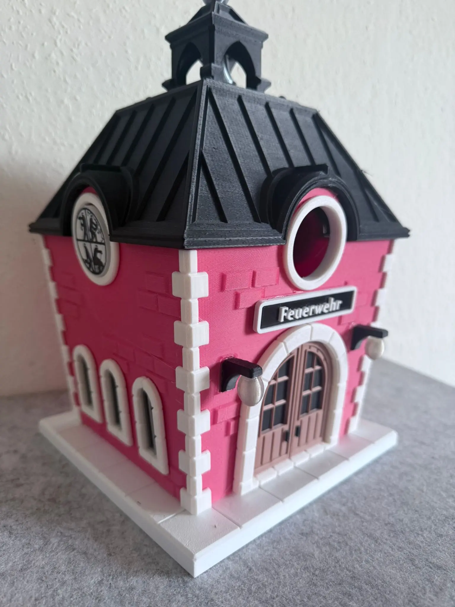 Vogelhaus/Nistkasten Feuerwehrhaus