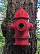 Vogelhaus/Nistkasten Hydrant im Garten